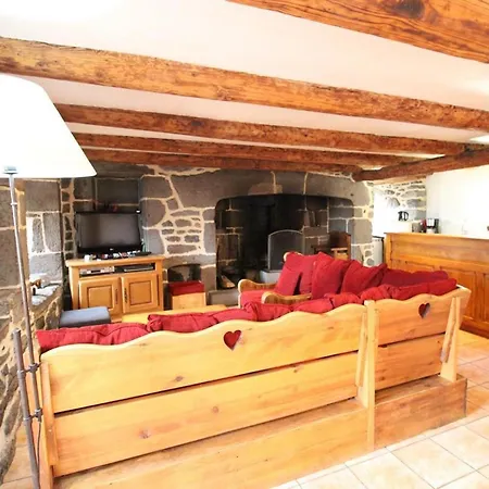 Сasa de vacaciones Maison De Montagne Avec Jardin Et Garage - 12 Pers, 130m² - Proche Super-lioran, Animaux Acceptes - Fr-1-742-420 Paulhac (Cantal)